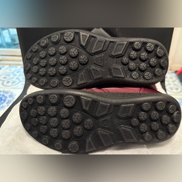 Dream Paris Women's purple or red wine Winter Boots. NWT. fast 🚚📦size 7.5 - Picture 16 of 16